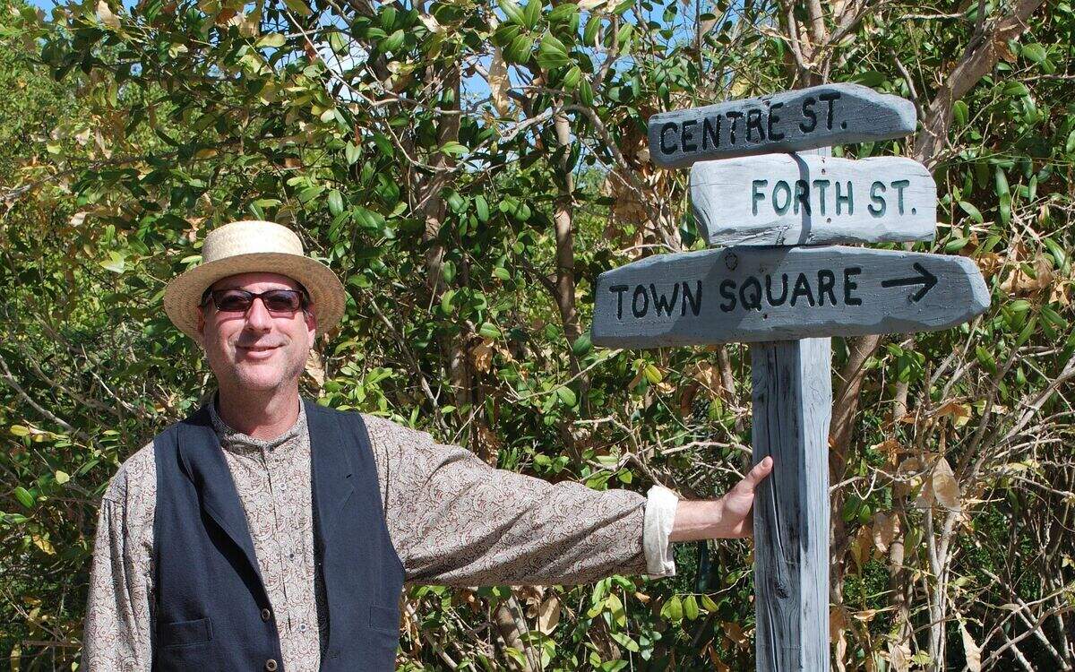 Your walking tour host, and our columnist, Brad Bertelli.