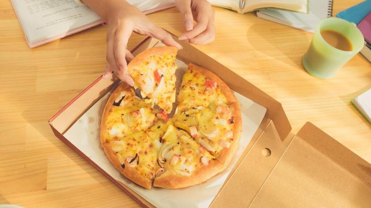 Leftover pizza would make a healthier breakfast than the boxed sugary cereals you grew up with. (Dreamstime)