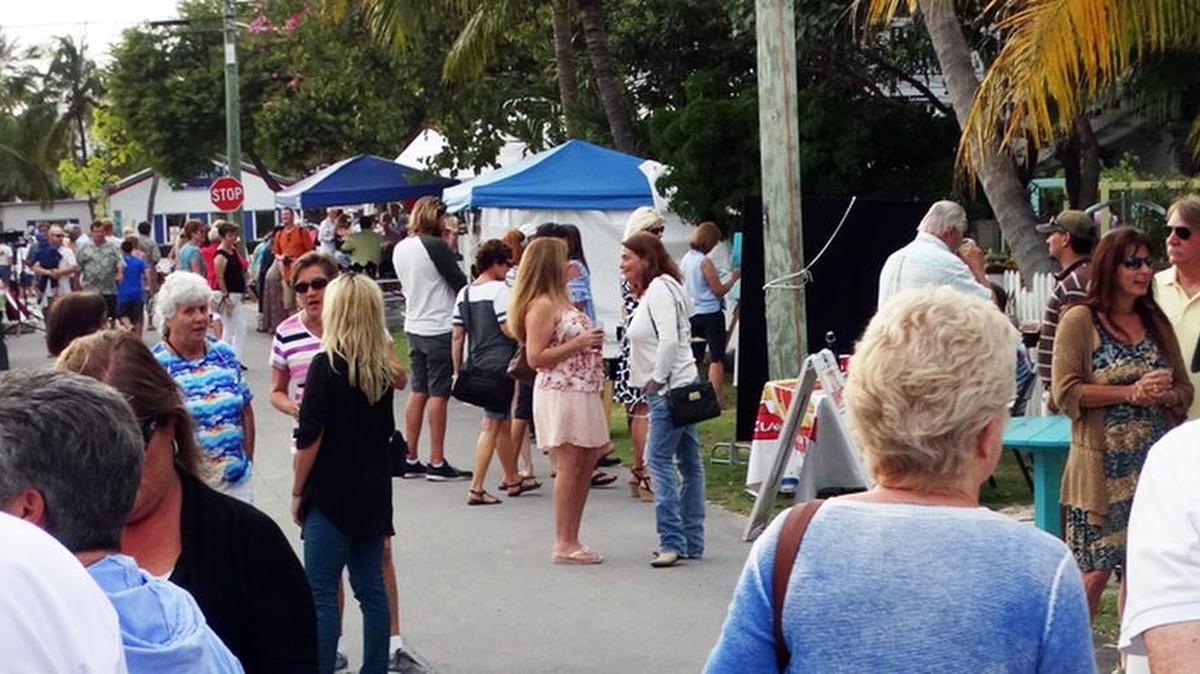 Morada Way’s monthly ‘art walks’ offer the opportunity to view galleries, hear live music and watch artists create their wares.