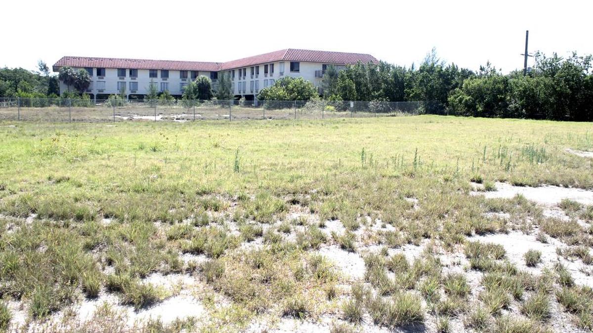 This is the former Marathon Manor nursing home, taken from Sombrero Beach Road. It’s adjacent to Marathon High School.