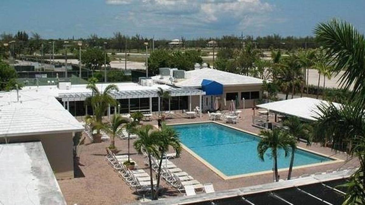 This resort once was affiliated with Cay Clubs.